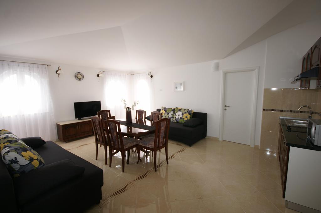 Apartments Villa Rosina Rogoznica  Zimmer foto