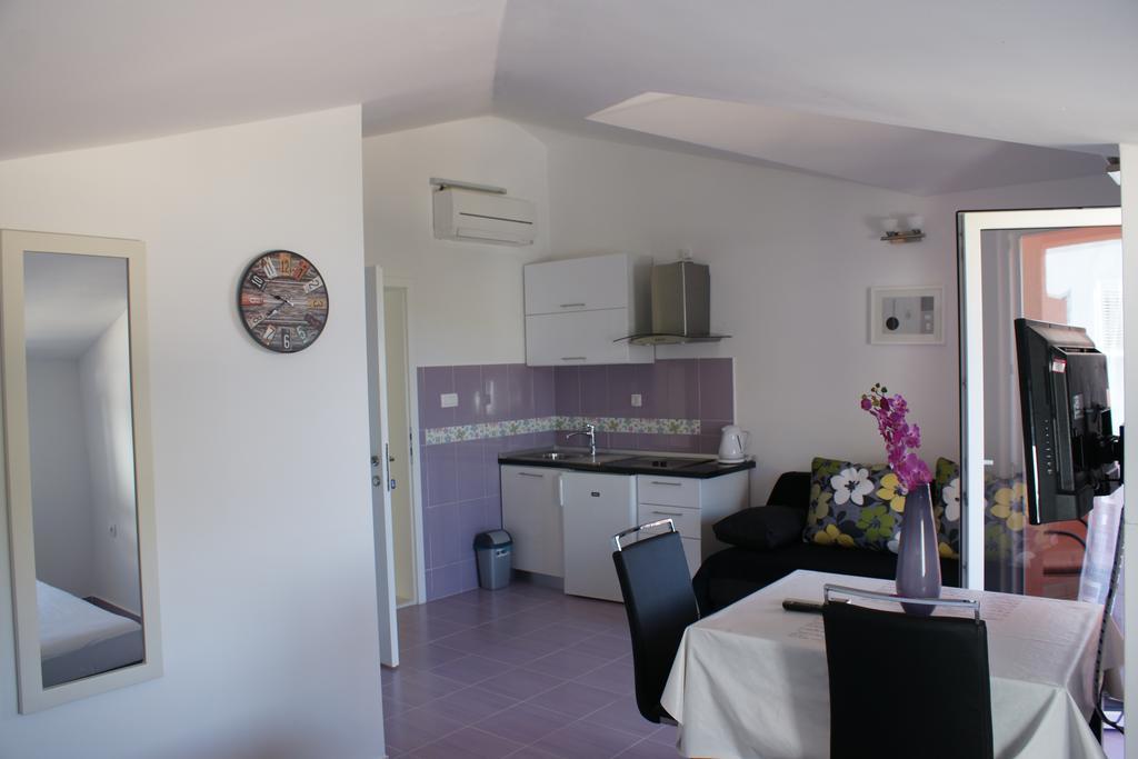 Apartments Villa Rosina Rogoznica  Zimmer foto